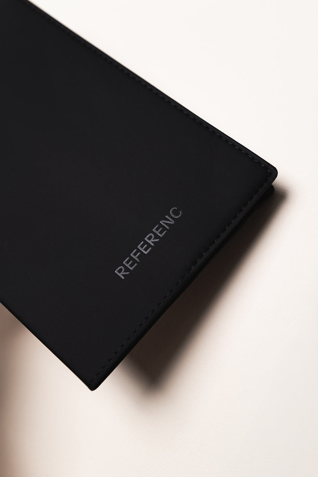 REF BOOK 2025 Schwarz