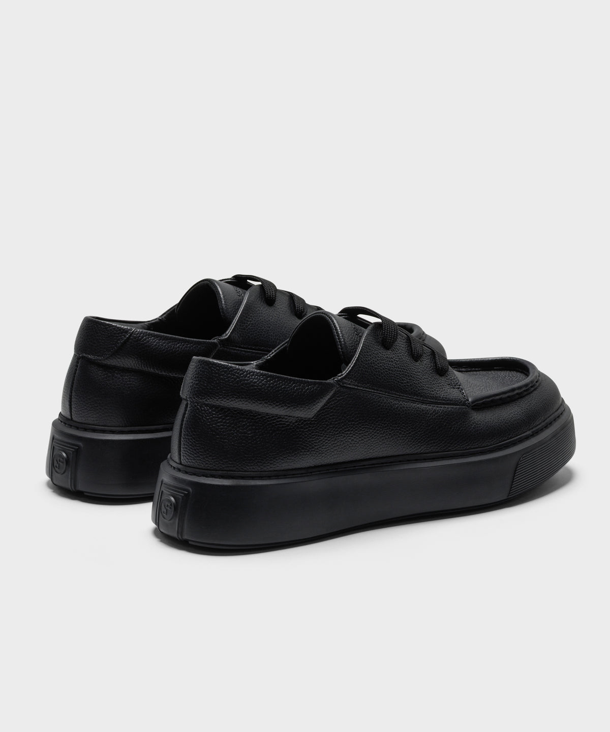 The Tahoe All Black Riso Leather