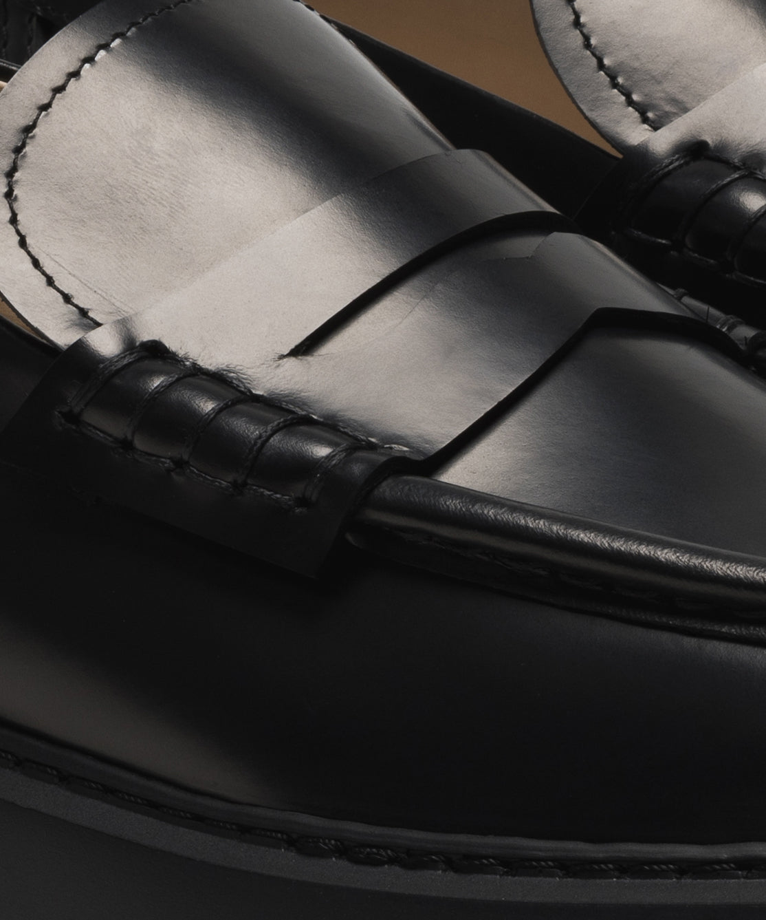 Loafer- Brushed Leather Black/Black