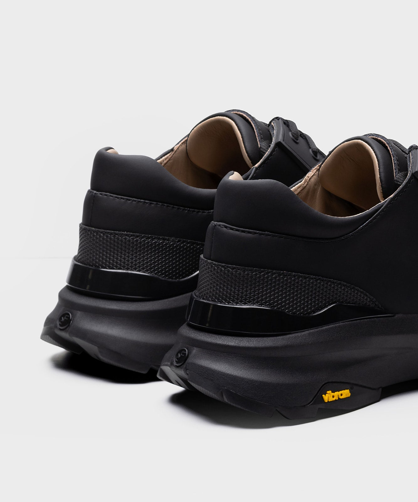 Fernabee MegaGrip® SP All Black Gommato