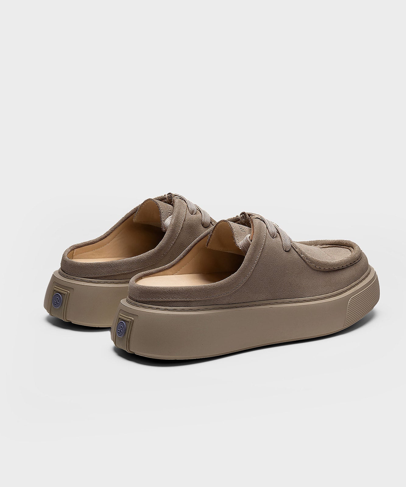 The Fernabee Slip-in Light Taupe