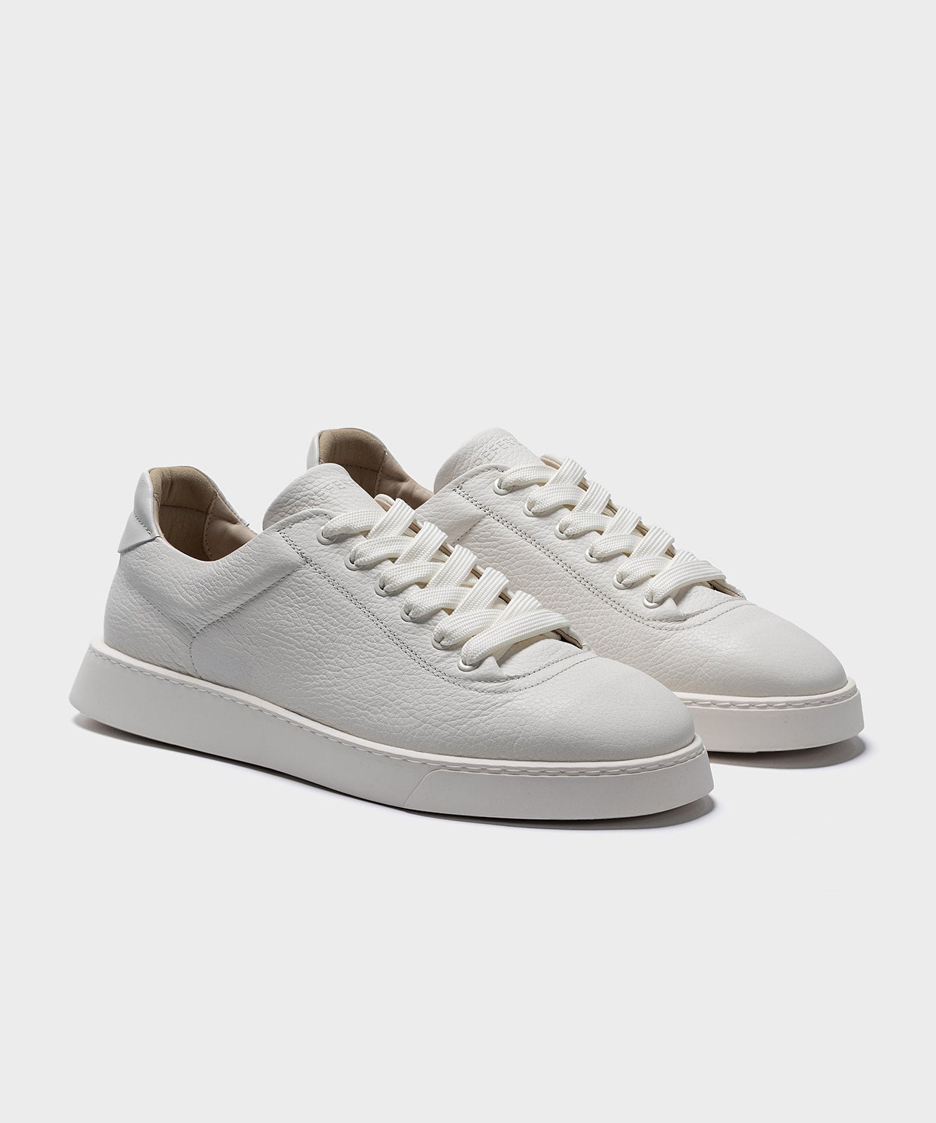 The Cassetta Triple White Grained Leather