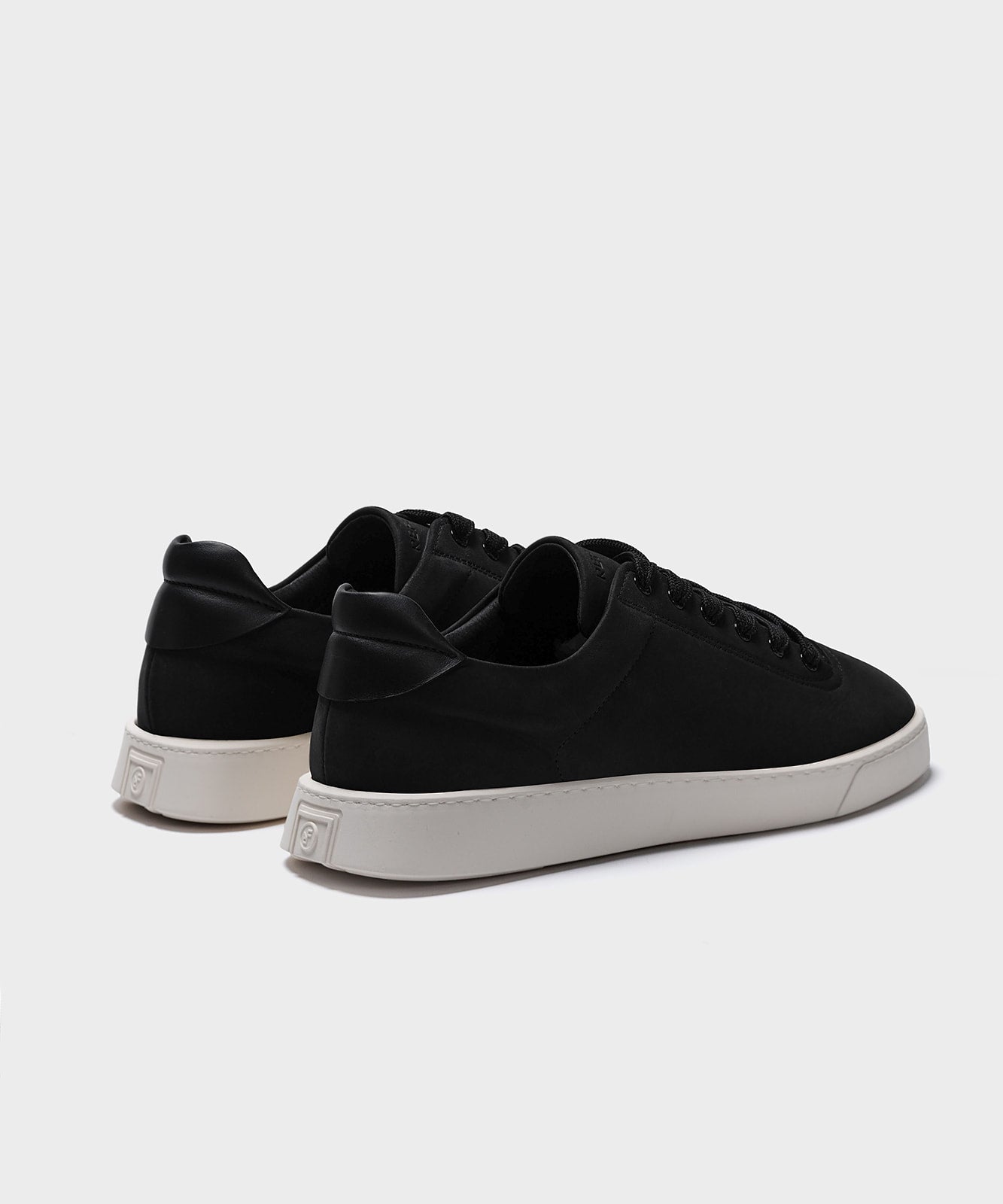 Cassetta Black Nubuk