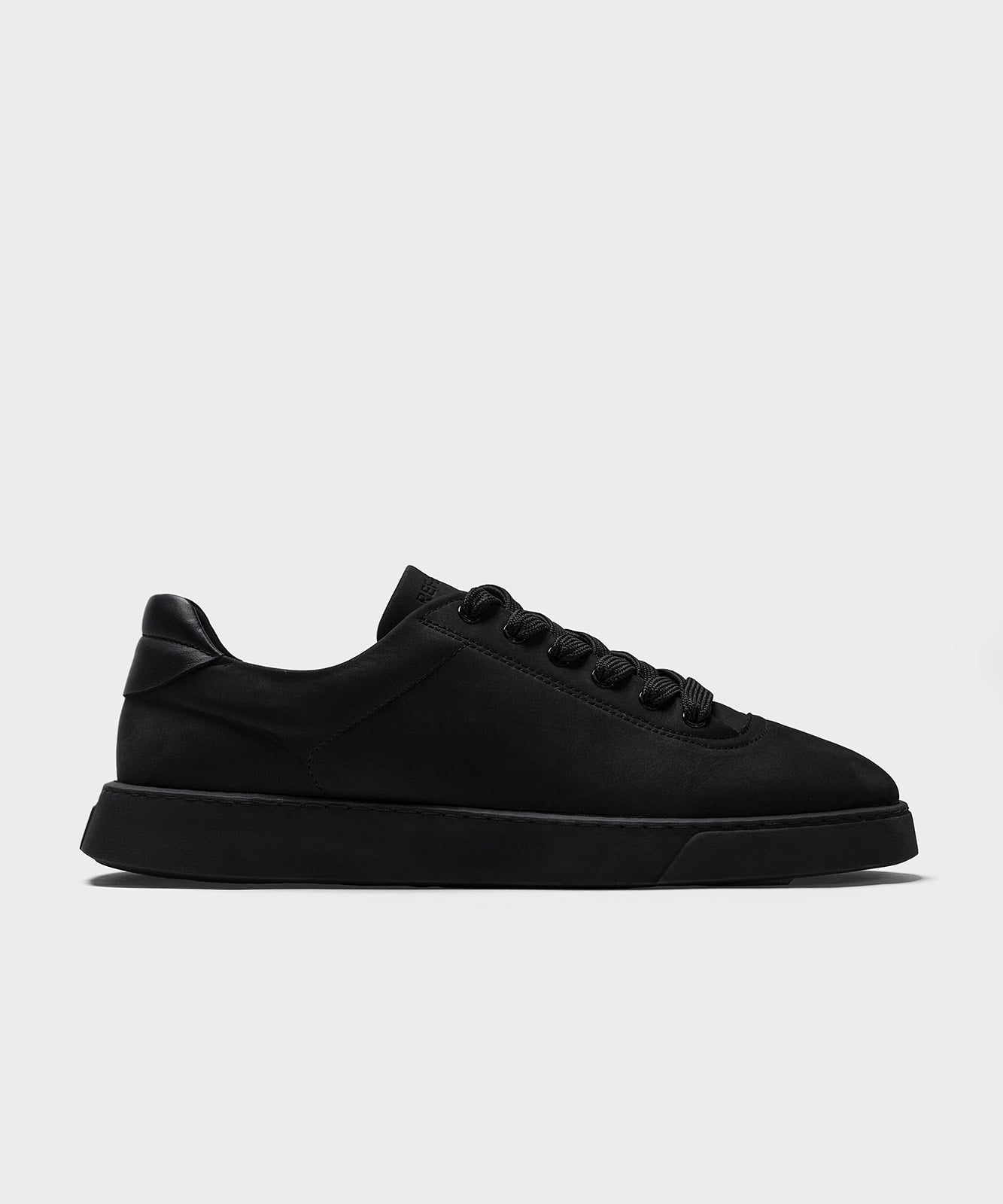 The Cassetta All Black Nubuck