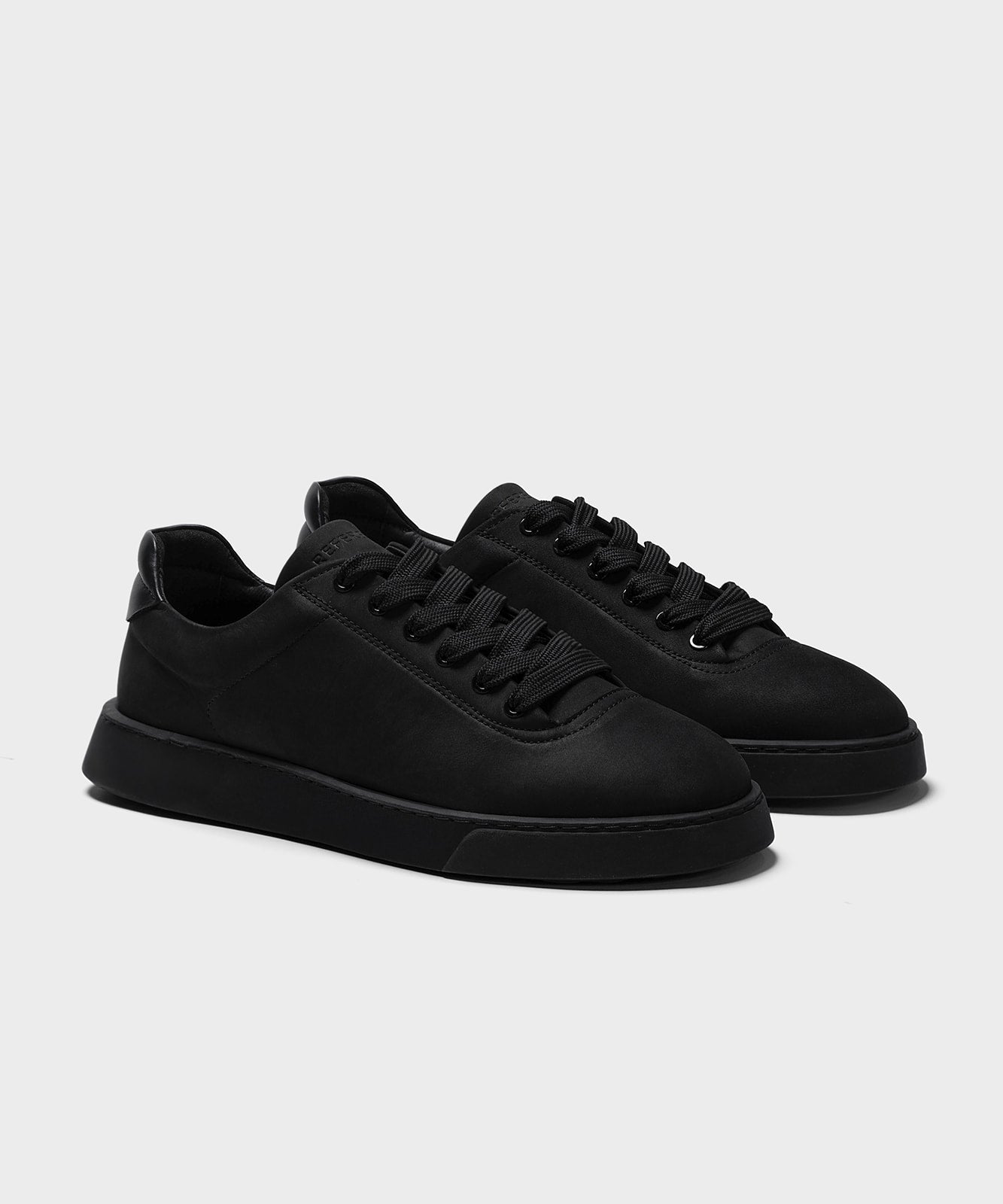 The Cassetta All Black Nubuck